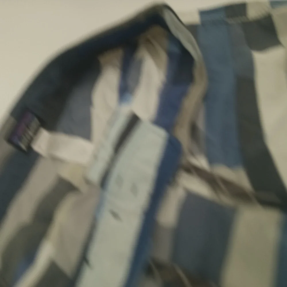 Patagonia Mens Board Shorts Blue Grey Geometric Block Print Swim Trunks Size 33